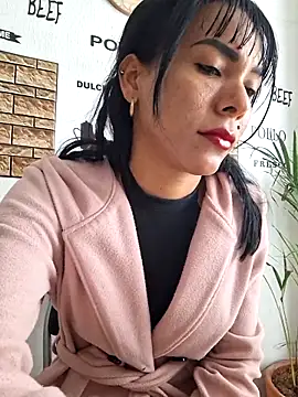 Doll Loren online show from February 2025 07:45:02 PM
