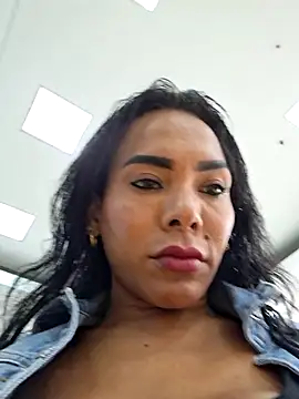 Doll Loren online show from October 2025 02:42:02 PM