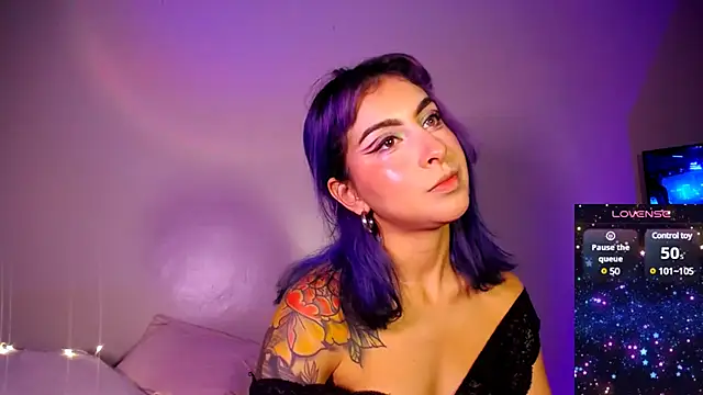 Cinamoonn online show from December 2024 09:09:02 PM