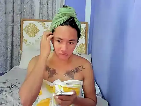 Snapshot of lady_kim_boner chatting on November 2025 05:31:01 AM lady kim boner online show from November 2025 05:31:01 AM