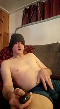 Snapshot of Wanking_Wiggiler chatting on January 2025 07:49:02 PM Wanking Wiggiler online show from January 2025 07:49:02 PM