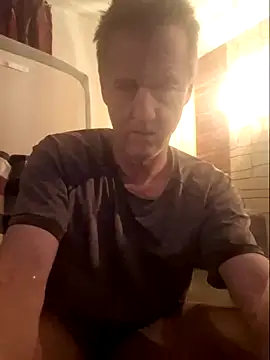 Snapshot of Wanking_Wiggiler chatting on March 2025 02:26:01 PM Wanking Wiggiler online show from March 2025 02:26:01 PM