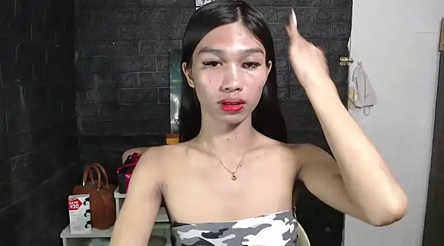 ToKeNa online show from February 2025 02:23:02 PM