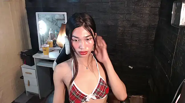 ToKeNa online show from March 2025 01:32:02 AM