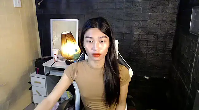 ToKeNa online show from March 2025 09:43:02 PM