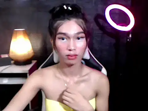 ToKeNa online show from March 2025 05:10:02 AM