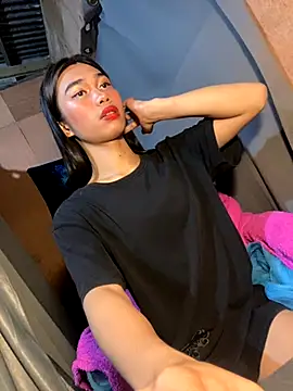 ToKeNa online show from September 2025 10:53:02 AM