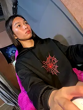 ToKeNa online show from September 2025 02:00:02 PM