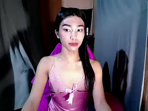 ToKeNa online show from October 2025 10:11:02 AM