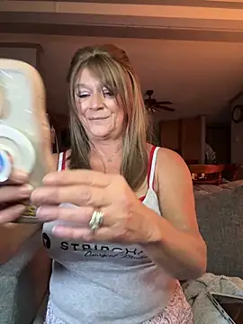 Snapshot of cowgirlc chatting on October 2025 02:14:02 AM cowgirlc online show from October 2025 02:14:02 AM