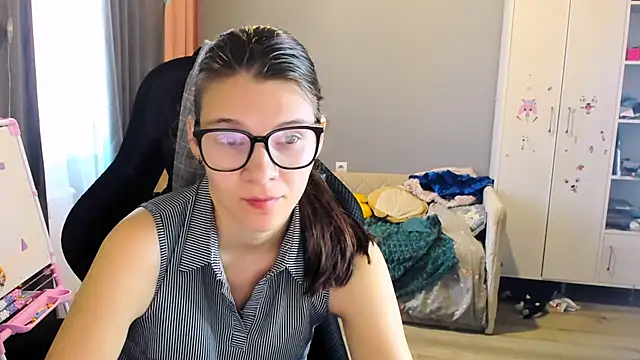 MollyLollipop online show from September 2025 02:15:02 AM