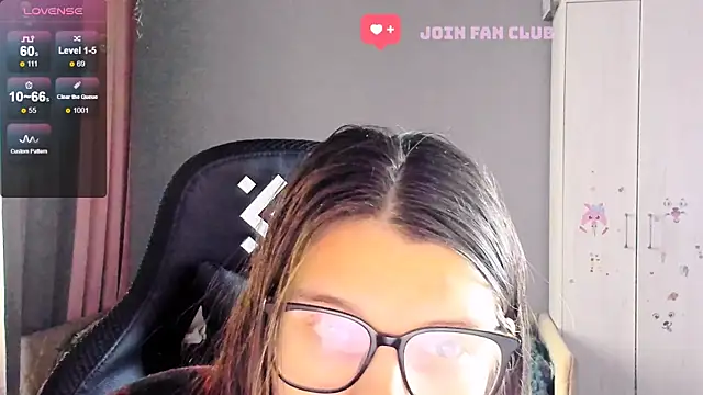 MollyLollipop online show from September 2025 04:50:01 AM