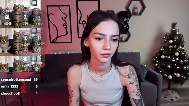 Snapshot of SophieCatty chatting on December 2024 12:12:02 AM SophieCatty online show from December 2024 12:12:02 AM