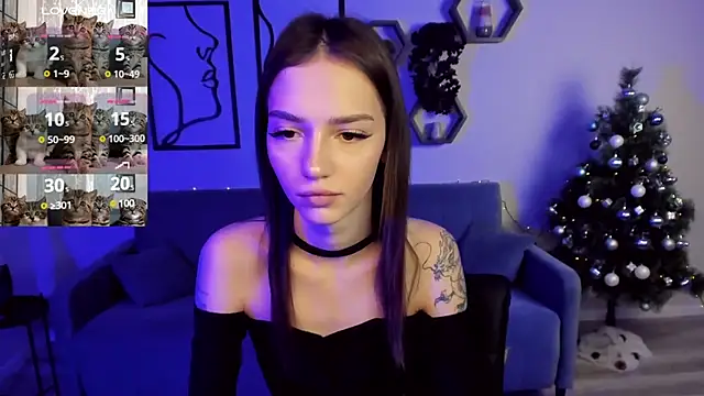 Snapshot of SophieCatty chatting on December 2024 06:45:02 PM SophieCatty online show from December 2024 06:45:02 PM