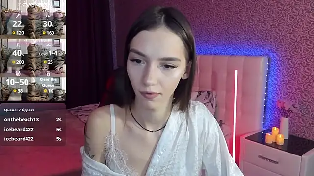 Snapshot of SophieCatty chatting on January 2025 09:02:02 AM SophieCatty online show from January 2025 09:02:02 AM