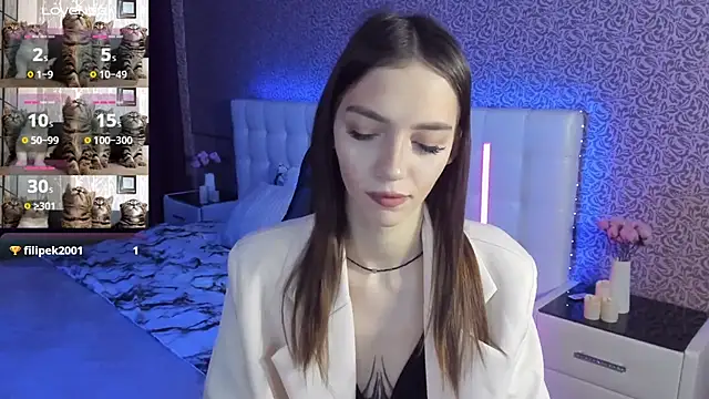 Snapshot of SophieCatty chatting on January 2025 06:24:01 AM SophieCatty online show from January 2025 06:24:01 AM