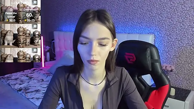 Snapshot of SophieCatty chatting on February 2025 06:35:01 AM SophieCatty online show from February 2025 06:35:01 AM