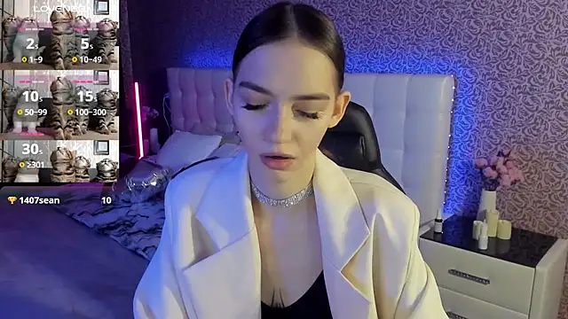 Snapshot of SophieCatty chatting on February 2025 09:42:01 AM SophieCatty online show from February 2025 09:42:01 AM