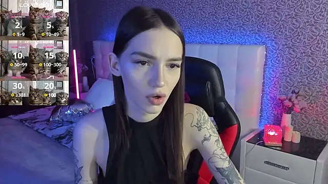 Snapshot of SophieCatty chatting on February 2025 08:31:02 AM SophieCatty online show from February 2025 08:31:02 AM