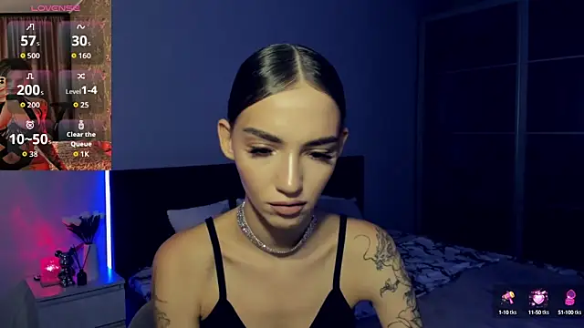 Snapshot of SophieCatty chatting on September 2025 01:23:02 PM SophieCatty online show from September 2025 01:23:02 PM