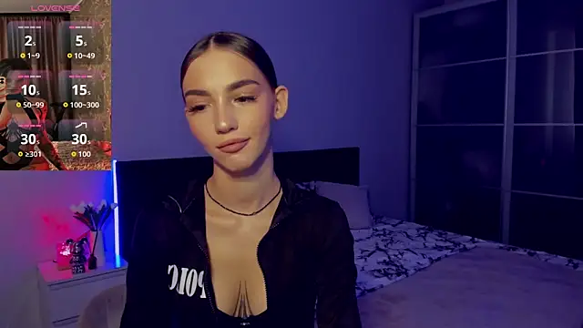 Snapshot of SophieCatty chatting on October 2025 11:41:02 AM SophieCatty online show from October 2025 11:41:02 AM