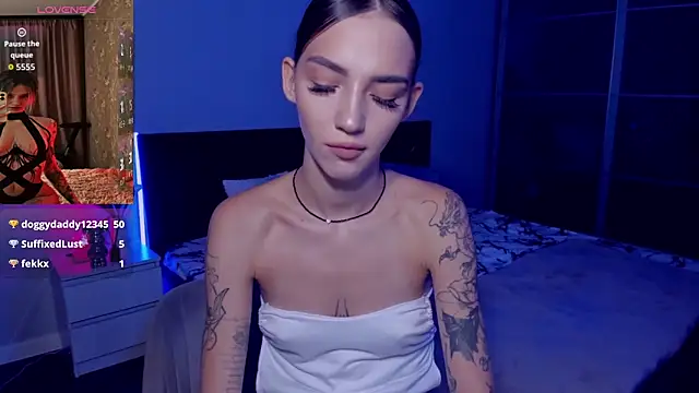 Snapshot of SophieCatty chatting on October 2025 11:30:01 AM SophieCatty online show from October 2025 11:30:01 AM