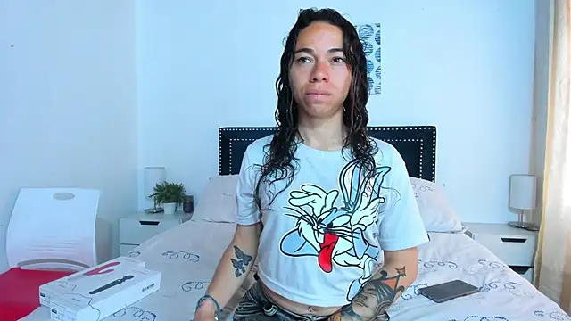 ZulyMichels online show from December 2024 12:30:02 PM