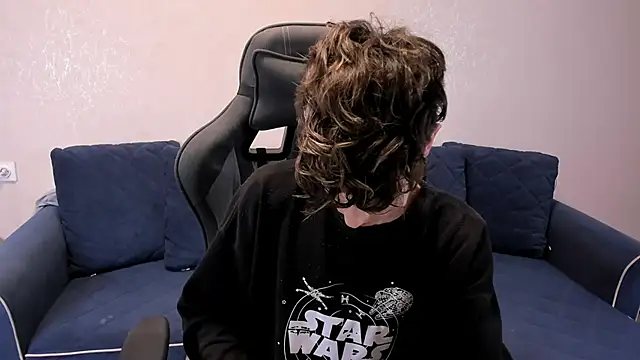 James Mills online show from October 2025 07:01:02 PM