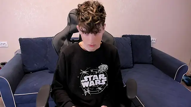 James Mills online show from October 2025 07:14:01 PM