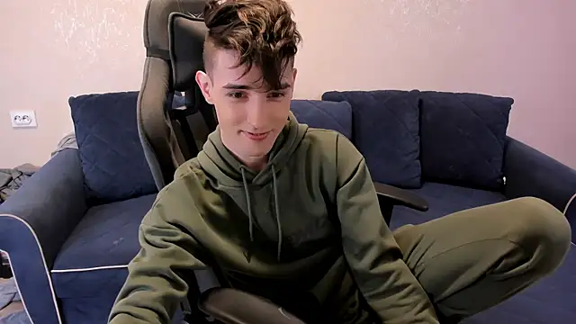 James Mills online show from October 2025 07:26:02 PM