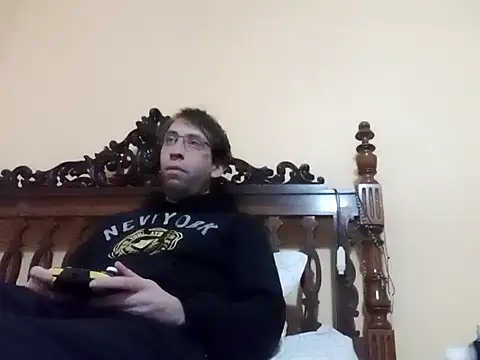 Snapshot of White_rabbit_ chatting on January 2025 03:02:01 PM White rabbit online show from January 2025 03:02:01 PM