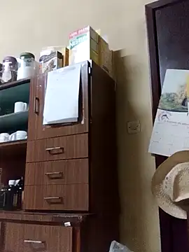 Snapshot of White_rabbit_ chatting on January 2025 09:06:02 AM White rabbit online show from January 2025 09:06:02 AM