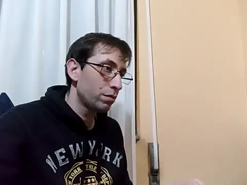 Snapshot of White_rabbit_ chatting on March 2025 10:21:02 PM White rabbit online show from March 2025 10:21:02 PM