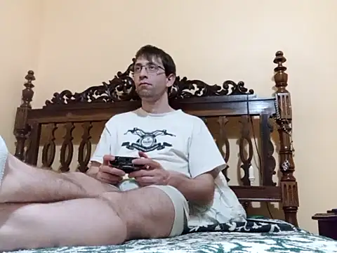 Snapshot of White_rabbit_ chatting on March 2025 11:03:02 PM White rabbit online show from March 2025 11:03:02 PM