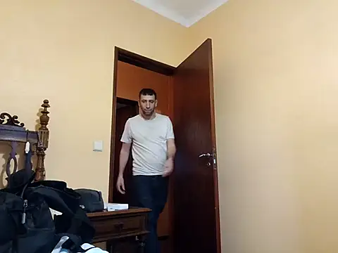 Snapshot of White_rabbit_ chatting on October 2025 03:13:01 PM White rabbit online show from October 2025 03:13:01 PM