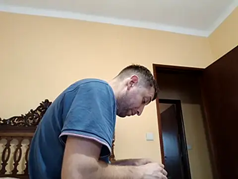 Snapshot of White_rabbit_ chatting on November 2025 09:11:02 AM White rabbit online show from November 2025 09:11:02 AM