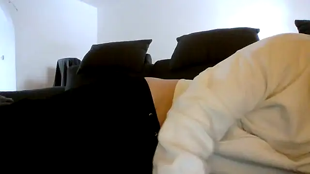 Krasavzi online show from December 2024 09:23:01 AM