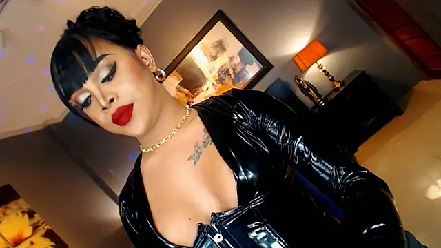 Snapshot of MarryQueen22 chatting on November 2025 12:54:01 AM MarryQueen22 online show from November 2025 12:54:01 AM