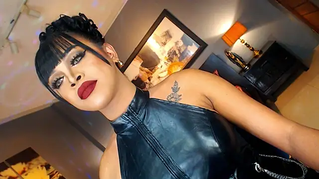 Snapshot of MarryQueen22 chatting on November 2025 12:42:02 AM MarryQueen22 online show from November 2025 12:42:02 AM