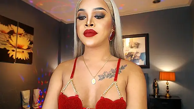 Snapshot of MarryQueen22 chatting on November 2025 01:52:02 AM MarryQueen22 online show from November 2025 01:52:02 AM