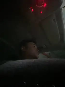 Snapshot of S00 chatting on December 2024 12:02:01 AM S00 online show from December 2024 12:02:01 AM