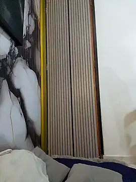 LizzRouse online show from October 2025 01:24:02 PM