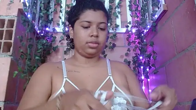 belindathompson online show from January 2025 08:01:02 PM