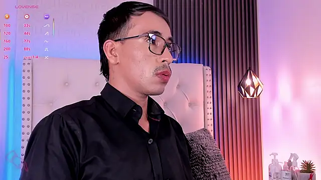 mr aronnn online show from September 2025 10:30:02 AM