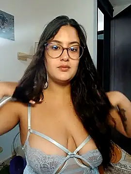 Snapshot of ZabathMiller chatting on October 2025 03:31:02 PM ZabathMiller online show from October 2025 03:31:02 PM