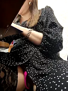 Snapshot of Office_Albertina chatting on January 2025 01:02:01 AM Office Albertina online show from January 2025 01:02:01 AM