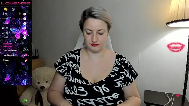 Christen John lover online show from March 2025 08:43:02 PM