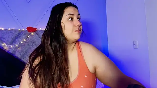 emmajohnss online show from February 2025 03:50:01 AM