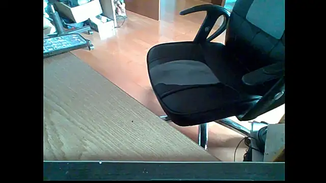 Snapshot of michl9322 chatting on November 2025 11:18:02 AM michl9322 online show from November 2025 11:18:02 AM