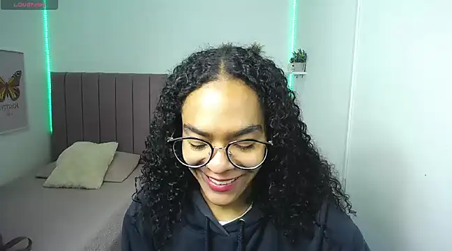 Nina lovee  online show from January 2025 01:53:01 PM